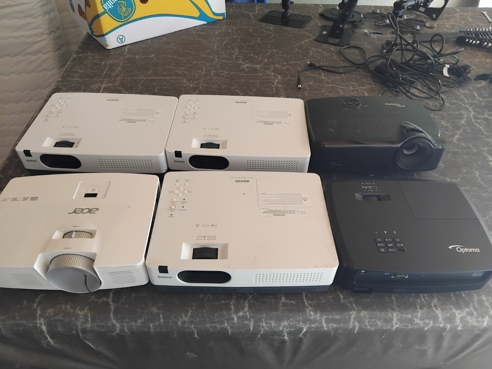 Partij projector beamers, Audio, Tv en Foto, Beamers, Ophalen
