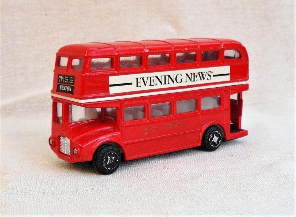 London routemaster Evening news dubbeldekker 1/60., Ophalen of Verzenden