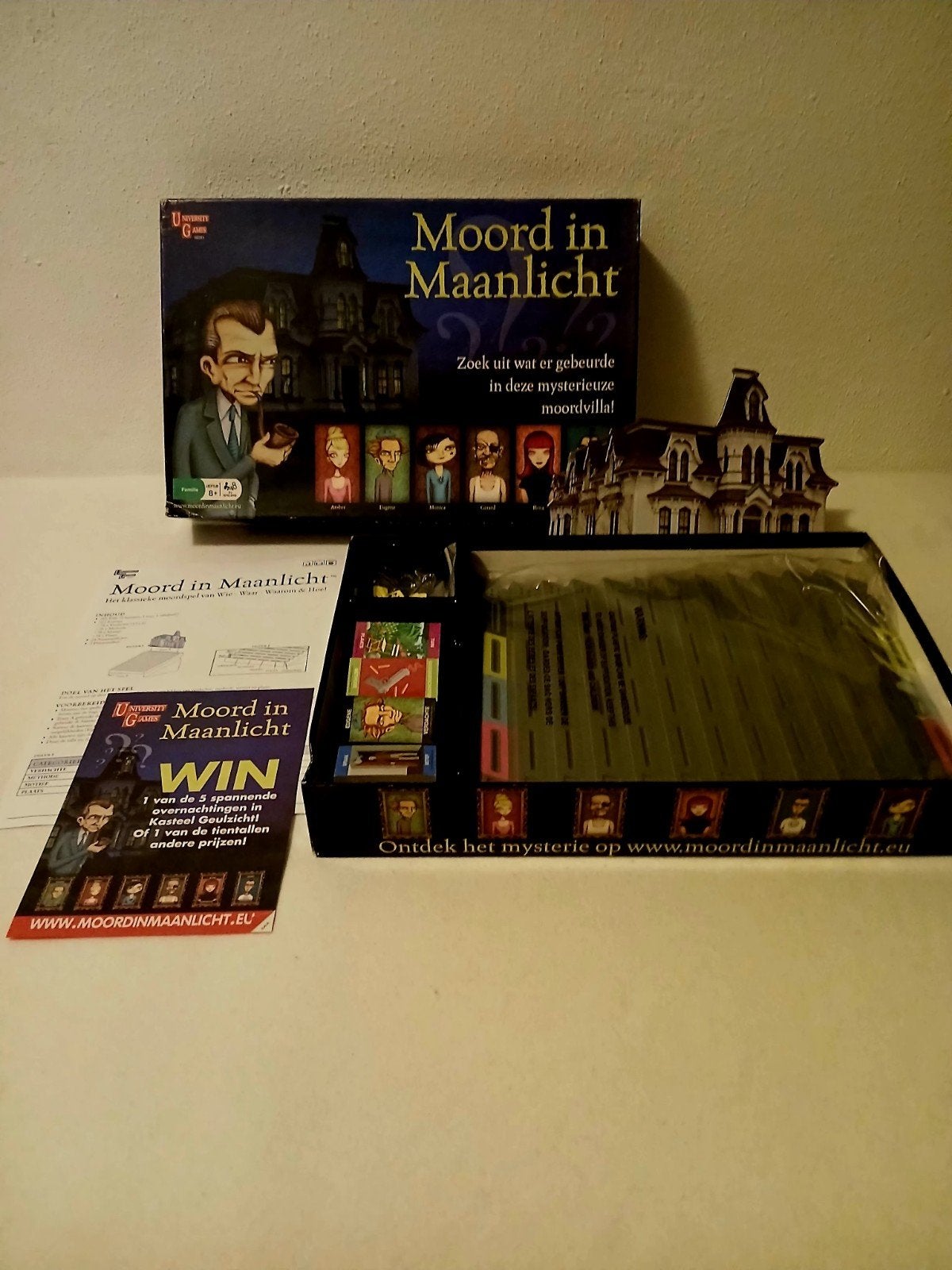 Moord in Maanlicht Bordspel - Mysterieus Moordspel, Vijf spelers of meer, Ophalen, Gebruikt, University Games