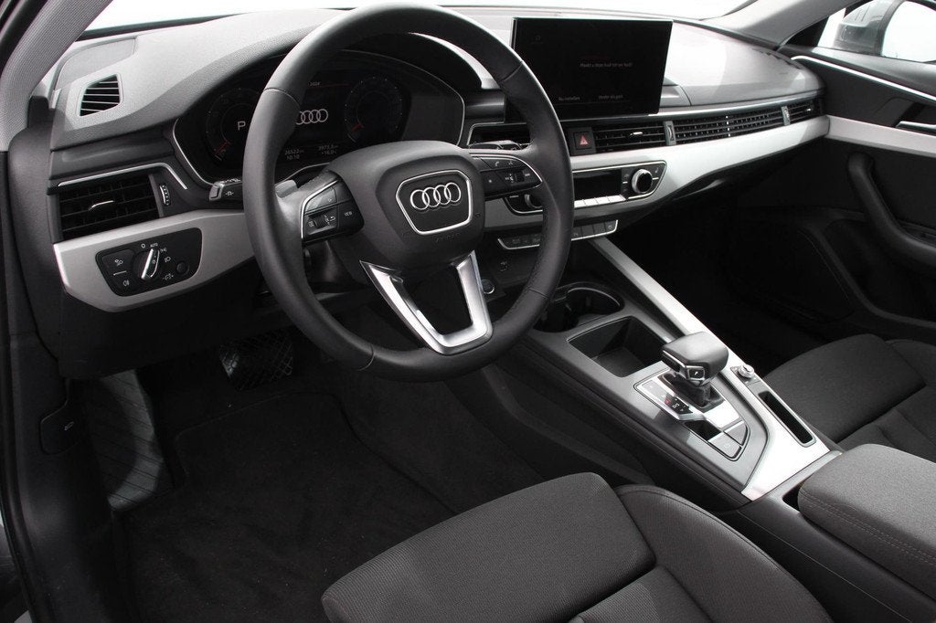 Audi A4 Avant 40 TFSI 204 pk S-tronic S Line Plus Navigatie, Auto's, Audi, 15 km/l, Gebruikt, Euro 6, 4 cilinders