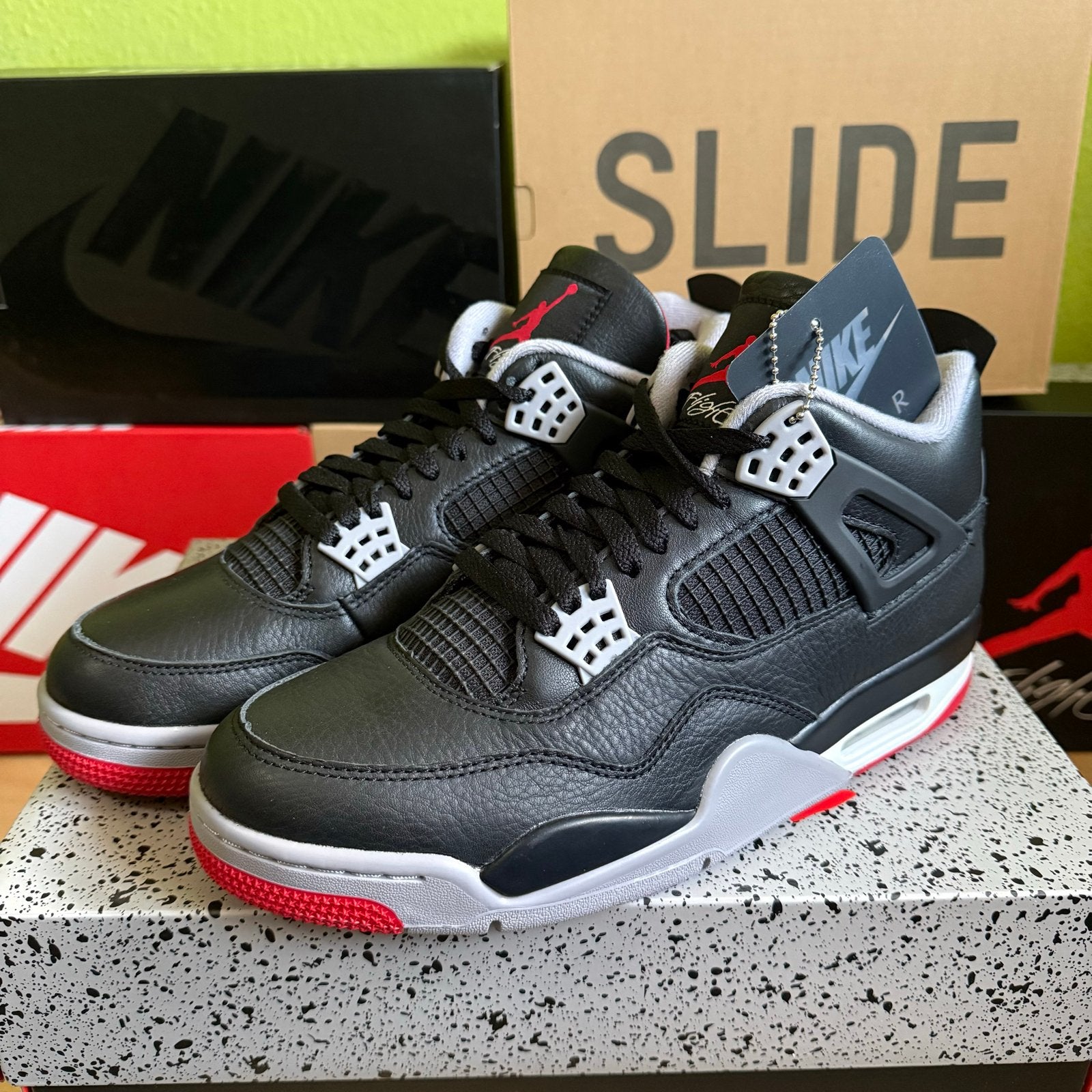 Nike Air Jordan 4 Retro Black Red Cement Grey FV9929 006, Ophalen of Verzenden, Nieuw, Zwart, Sneakers of Gympen