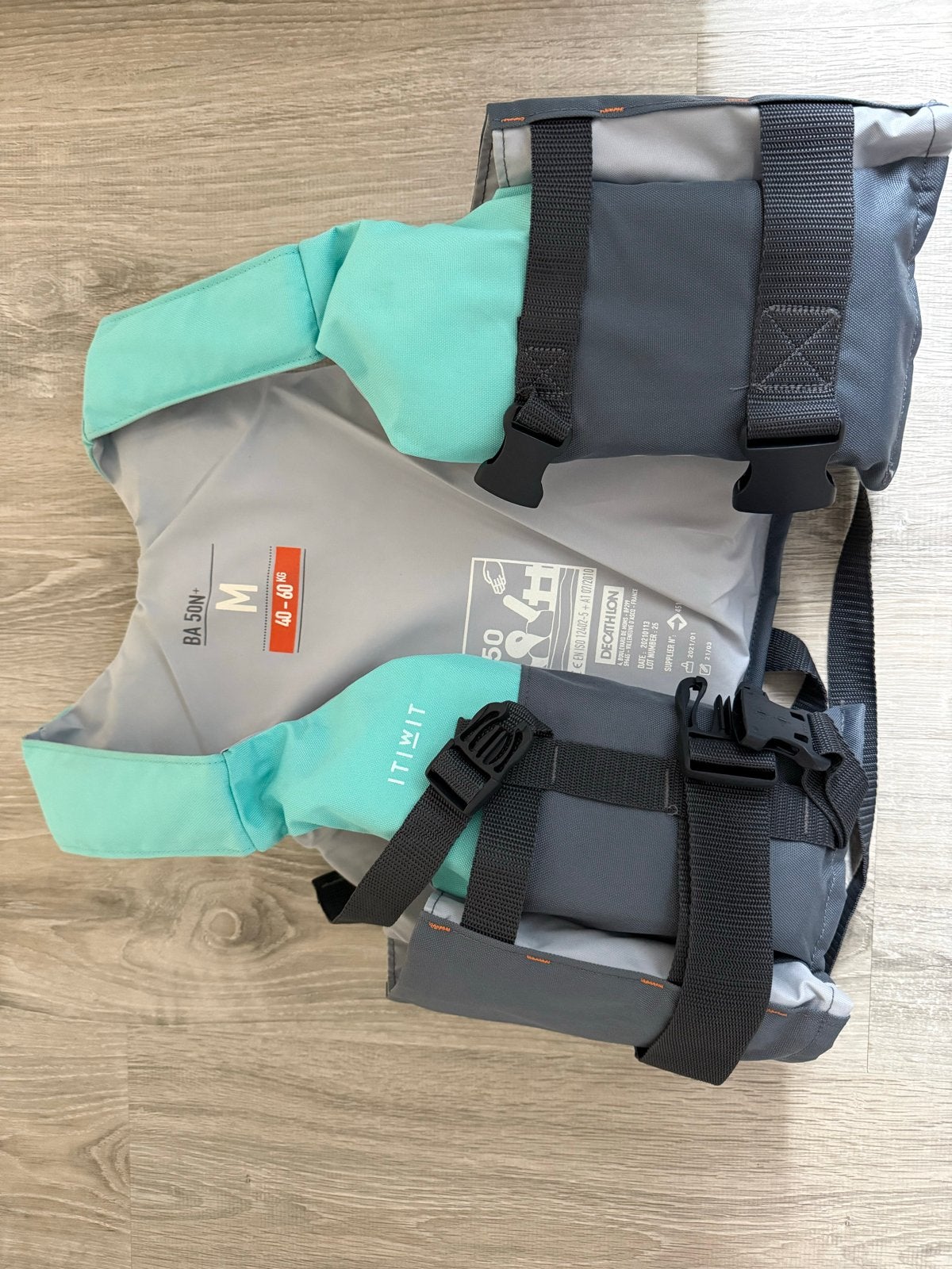 Itiwit Decathlon zwemvest maat M (40-60kg), Ophalen of Verzenden, Zo goed als nieuw