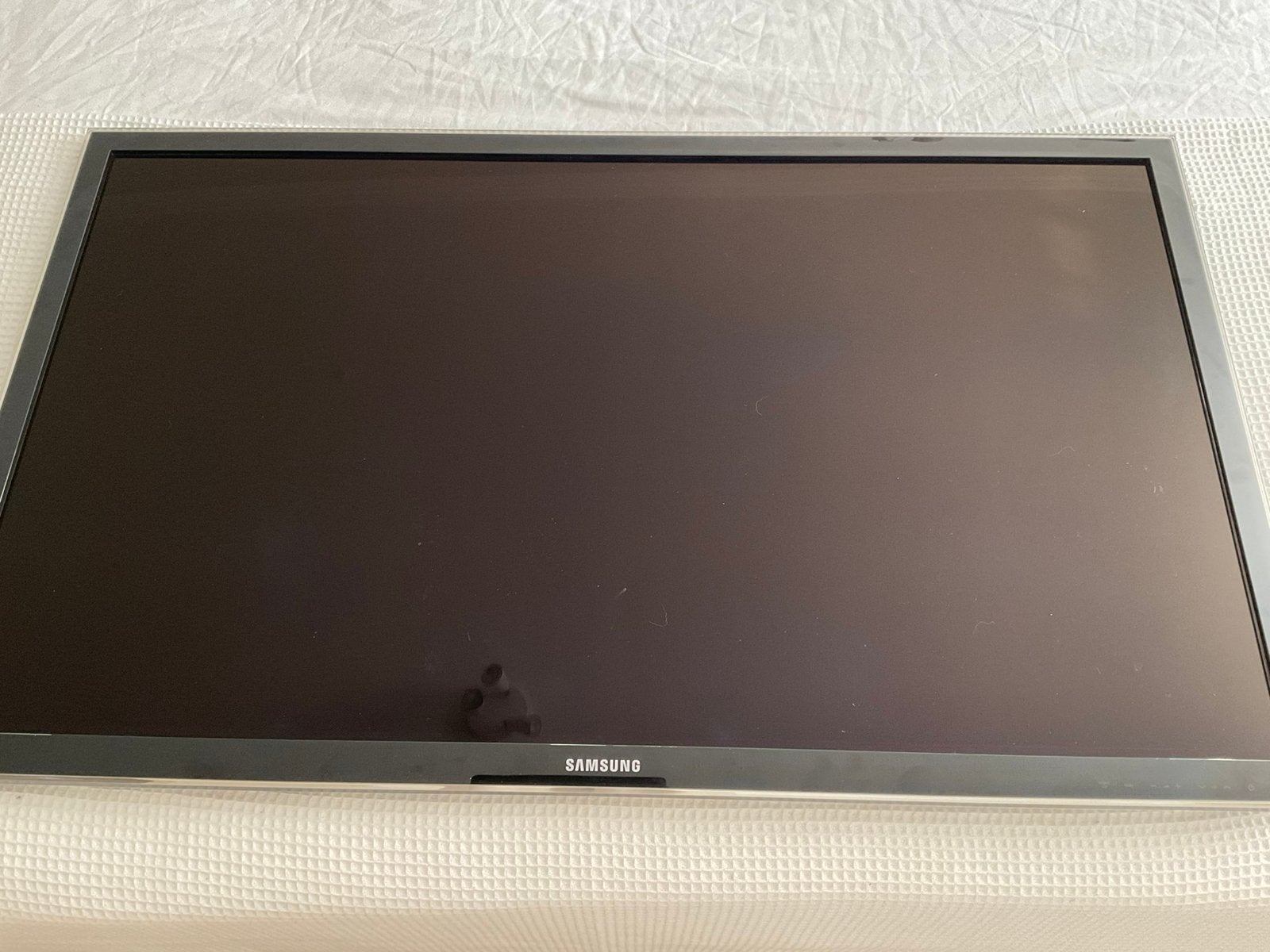 Samsung TV 46 inch met glazen voet, afstandsbediening&kabel, Ophalen, 50 Hz, Samsung, 100 cm of meer