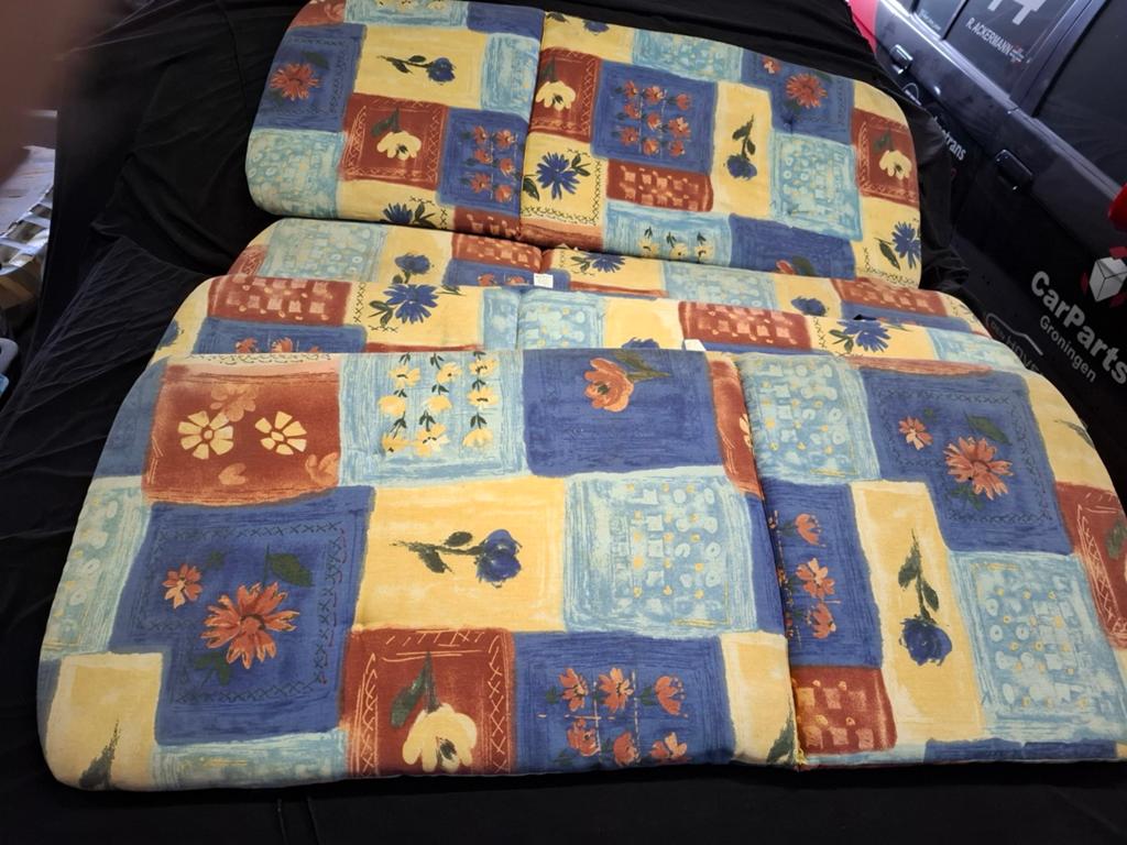 Kleurrijke kussenset met bloemenpatroon, Caravans en Kamperen, Caravan accessoires, Ophalen of Verzenden, Gebruikt