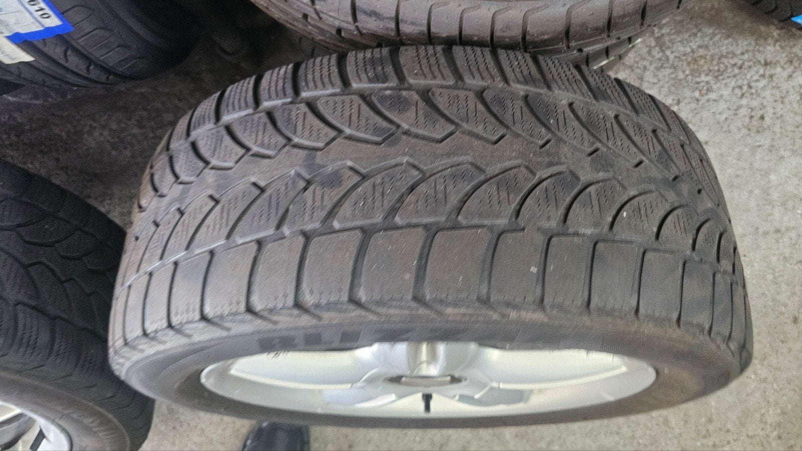 17 inch banden 5x100 - Ophalen in Leidschendam, Ophalen of Verzenden