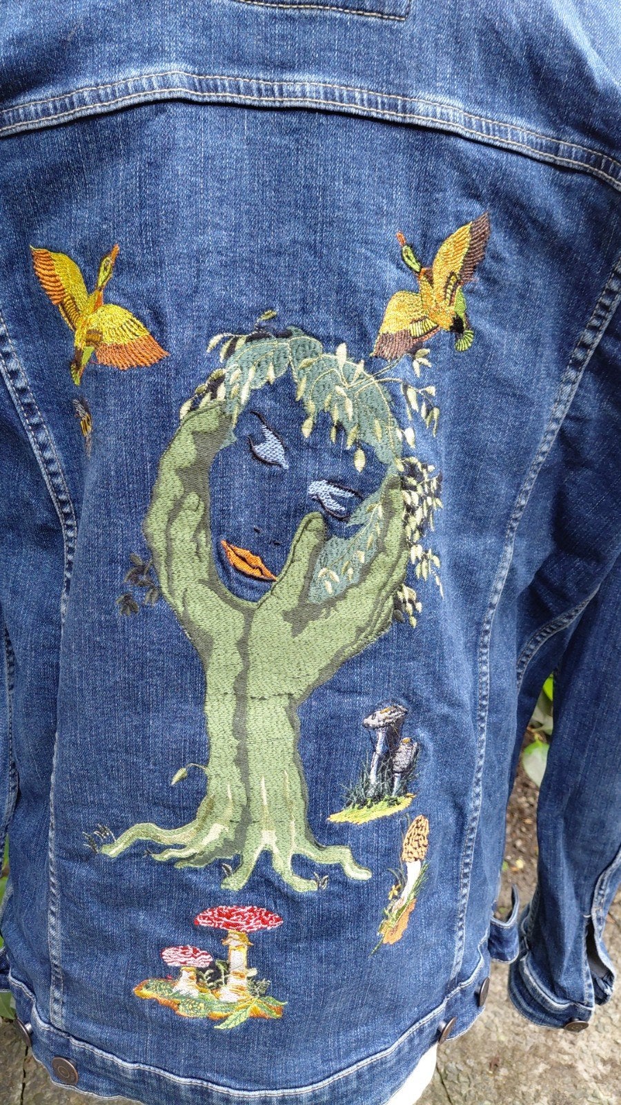 Uniek Upcycle Spijkerjasje XL met Machinaal Borduurwerk, Kleding | Dames, Produkt, Ophalen of Verzenden, Zo goed als nieuw