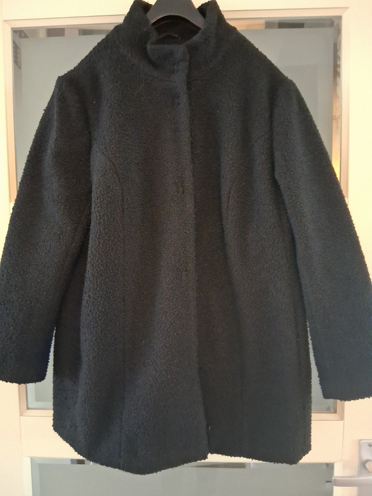 Zwart teddy jasje in A-lijn, Ophalen of Verzenden, Zo goed als nieuw, Maat 46/48 (XL) of groter, Zwart