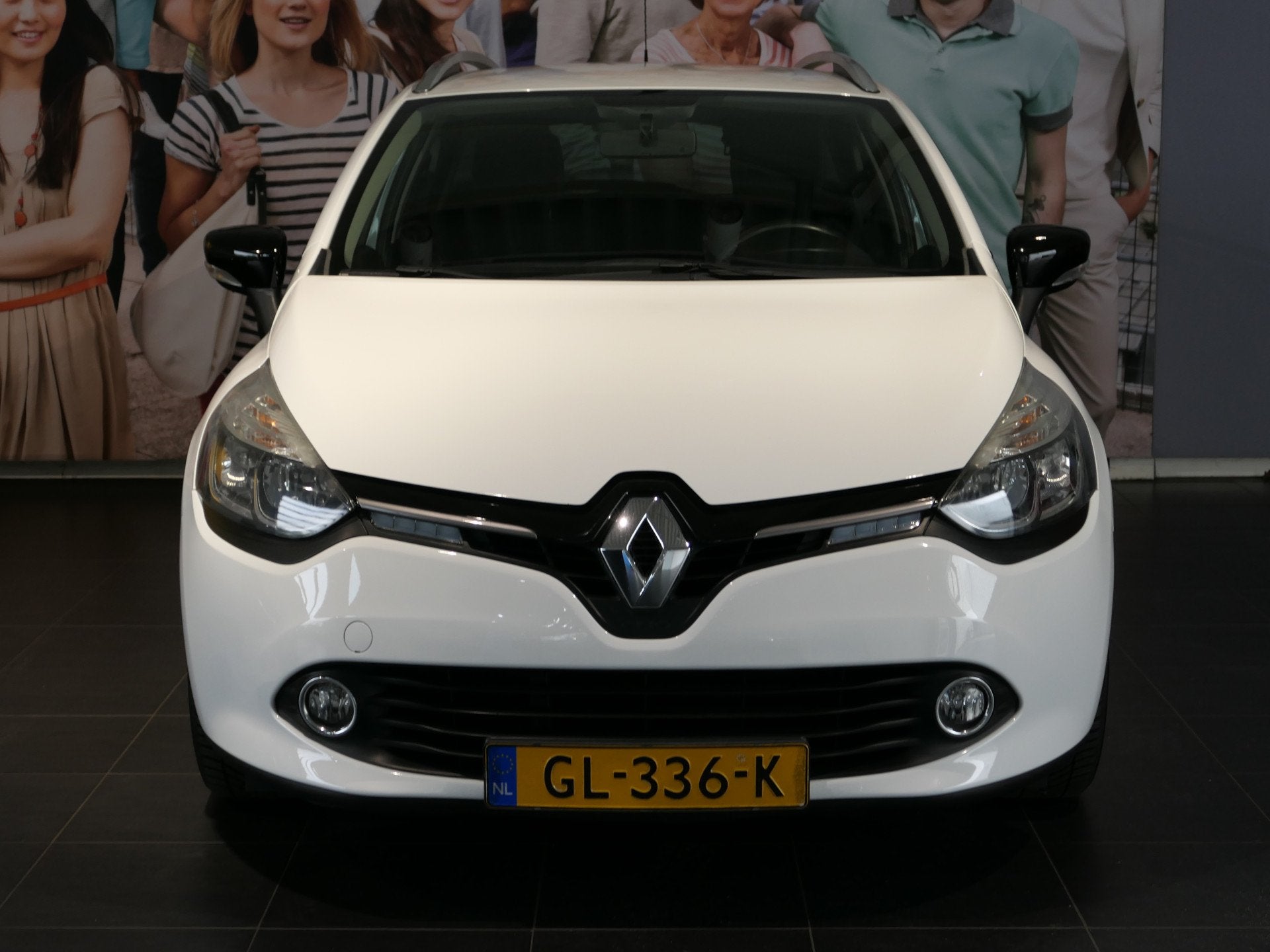 Renault Clio Estate 0.9 TCe Night&Day - Trekhaak - Allseason, Stof, Zwart, Wit, Origineel Nederlands