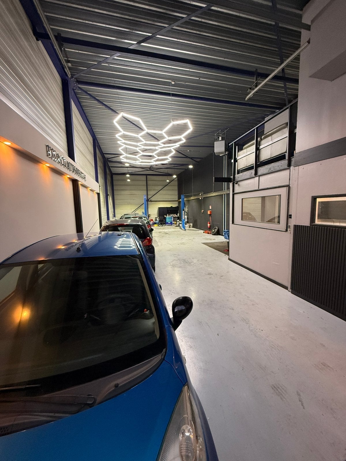 Autobedrijf autogarage overname instapklaar lage huurkosten
