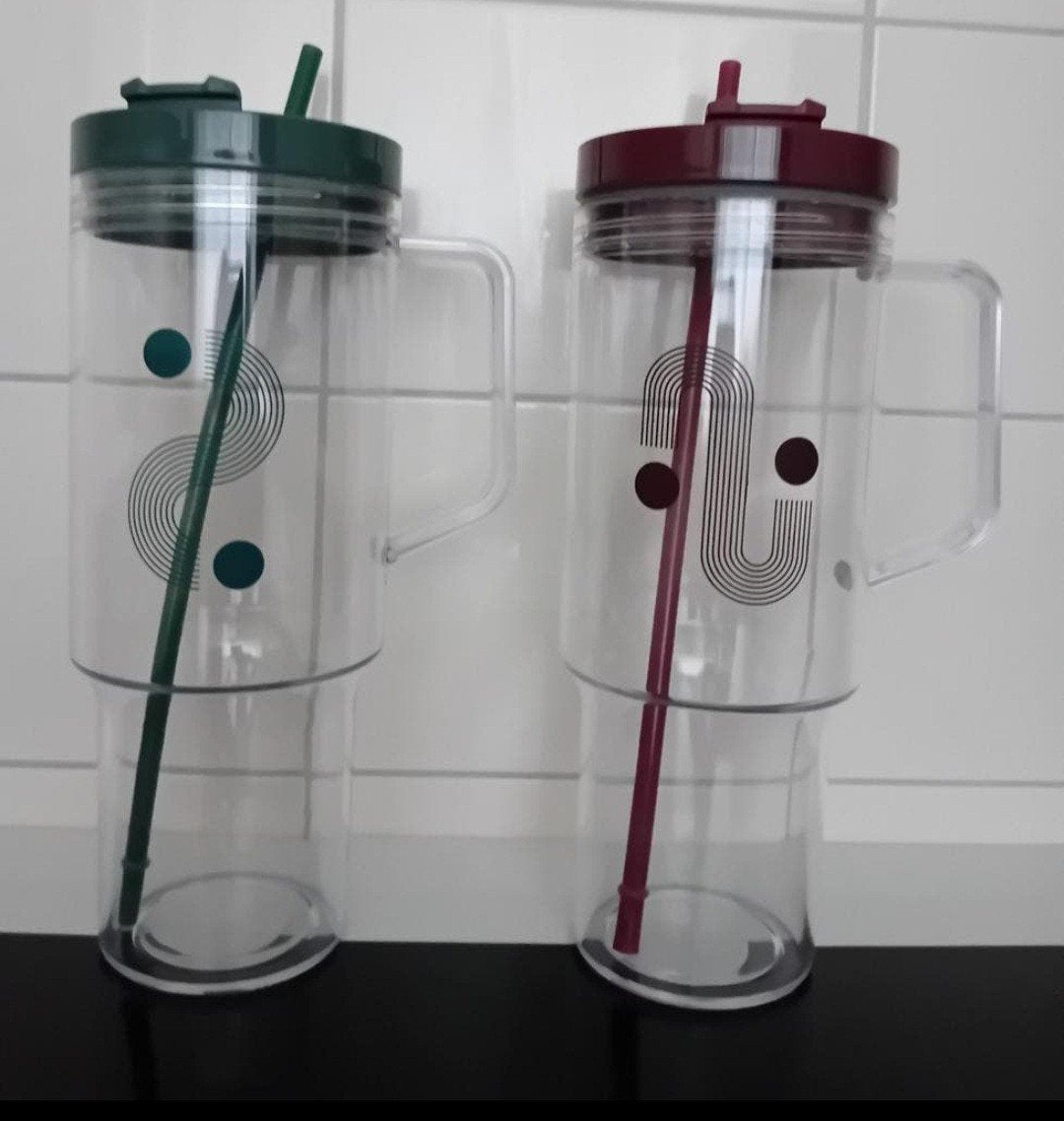Grote Drinkfles met rietje en met handvat. 2x . 1100ml ., Ophalen