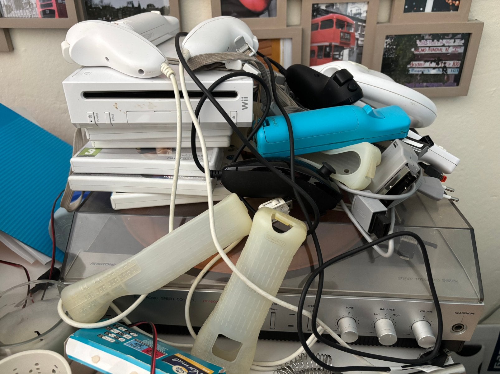 Wii met diverse assecoires en spellen, Ophalen, Gebruikt, Met 3 controllers of meer, Met games