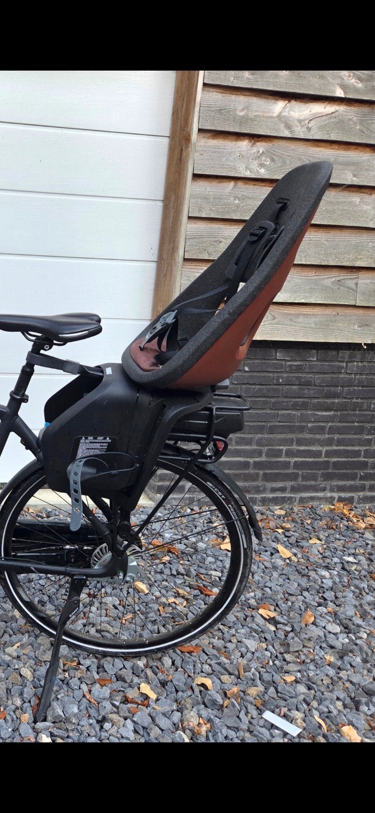Thule Yepp Nexxt Fietsstoeltje Achter Z.G.A.N., Fietsen en Brommers, Fietsaccessoires | Fietsstoeltjes, Ophalen, Achterzitje, Voetsteuntjes