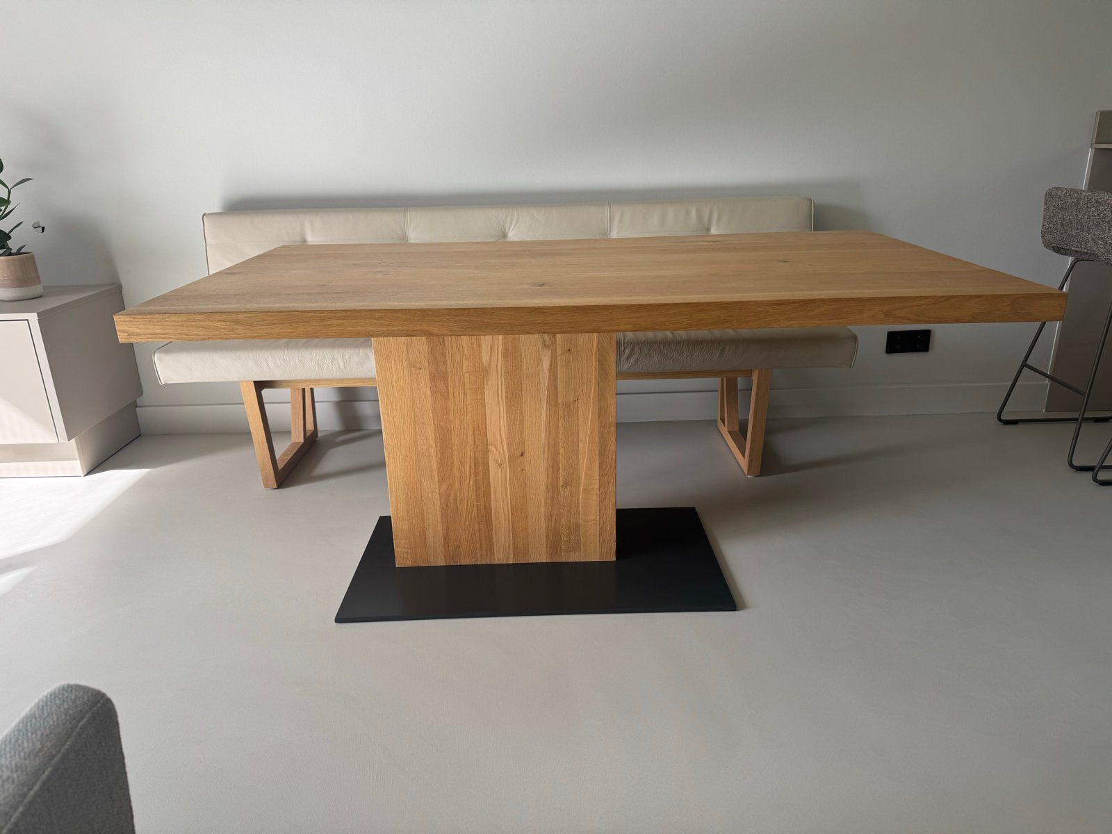 Riva 1920 Eettafel Massief Eikenhout met Stalen Onderstel, Ophalen, Eikenhout, 50 tot 100 cm, Zo goed als nieuw
