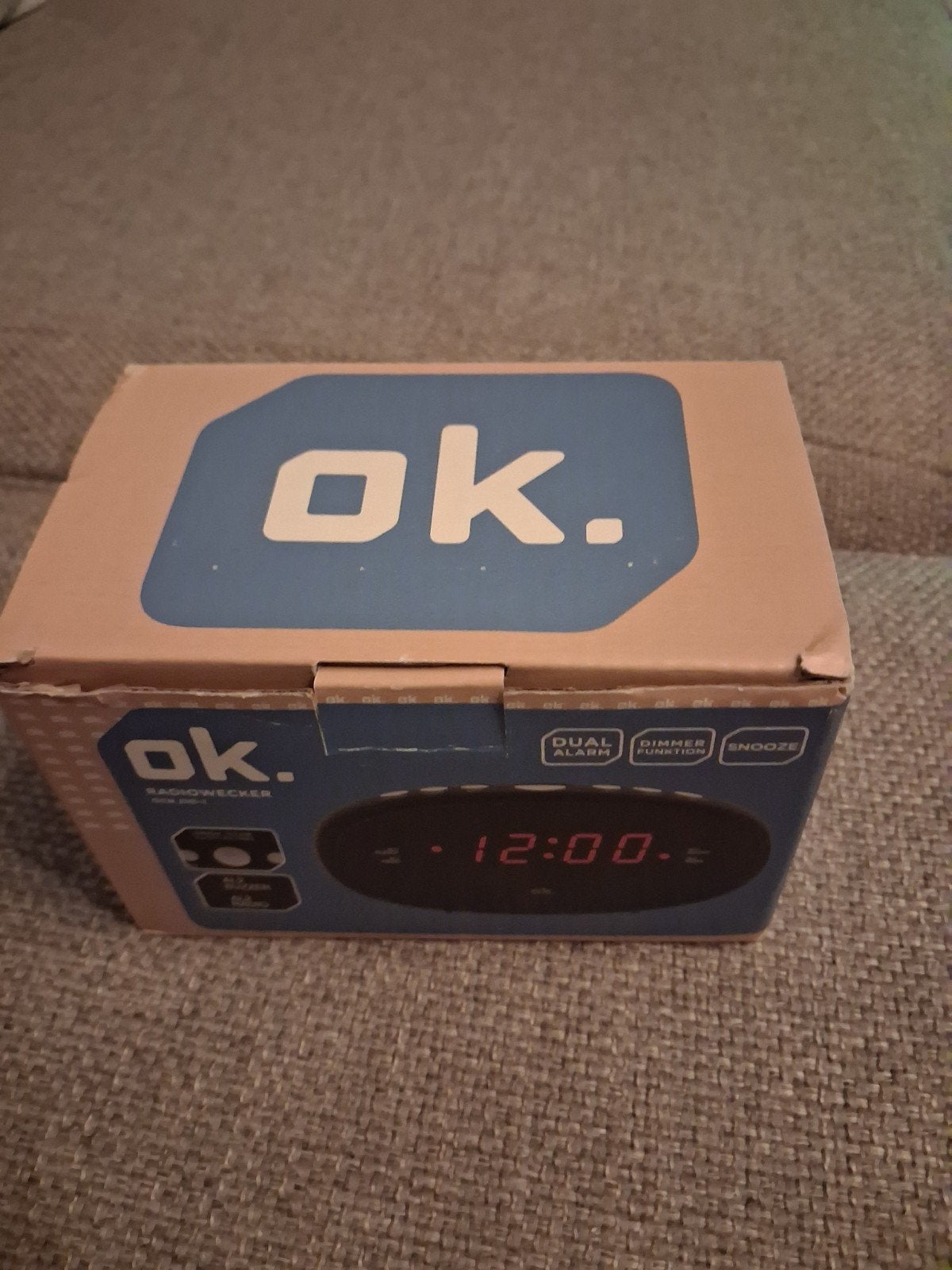 OK. Radio Wekker OCR 210-1 - Nieuw in doos, Ophalen of Verzenden, Nieuw, Digitaal