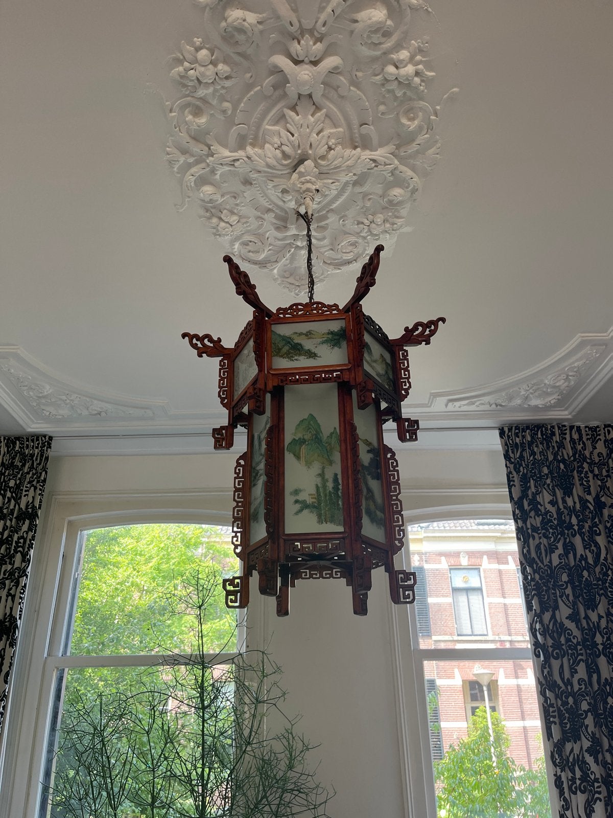 Antieke Chinese lantaarn met handgeschilderde panelen, Ophalen, Gebruikt, Hout, 50 tot 75 cm