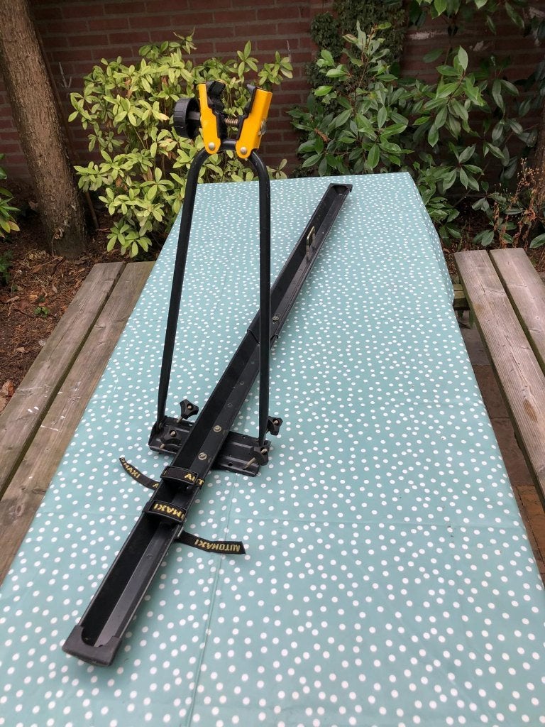 Automaxi fietsendrager (dakdrager), Ophalen, 1 fiets, Zo goed als nieuw, Dakdrager