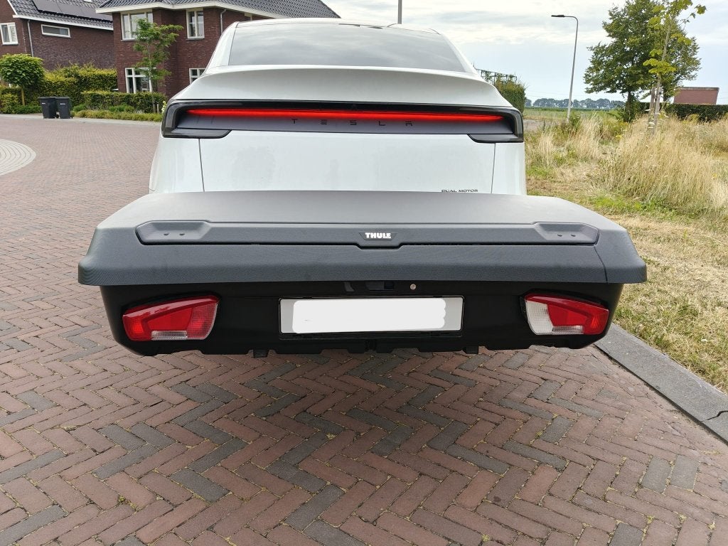 Thule Arcos L 400L Trekhaakkoffer te huur |Vanaf €10 per dag, Ophalen, Zo goed als nieuw
