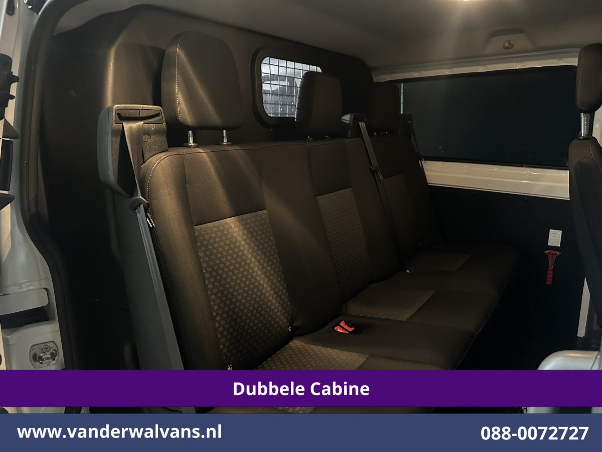 Ford Transit Custom 2.0 TDCI 130pk Automaat L2H1 Dubbele Cab, Auto's, Dealer onderhouden, Stof, Gebruikt, 4 cilinders