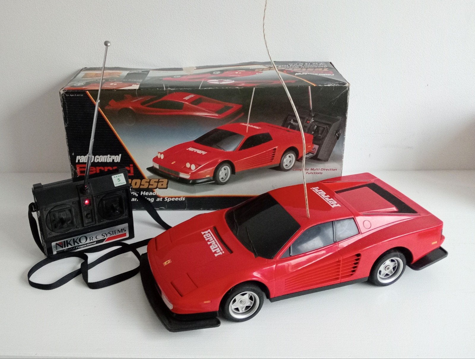 Vintage RC Nikko Ferrari Testarossa 1:10, Ophalen of Verzenden, Gebruikt, Overige schalen