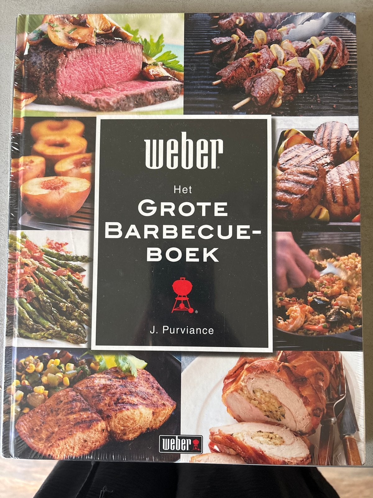 Weber Het Grote Barbecue Boek - Nieuw in verpakking, Ophalen of Verzenden, Nieuw, Overige gebieden, Hoofdgerechten