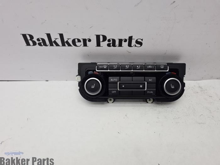 Kachel Bedieningspaneel van een Volkswagen Golf, Gebruikt, -, Volkswagen, -
