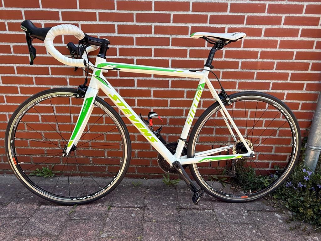 Stevens Stelvio racefiets - 2x11 versnellingen - Framemaat 5, 10 tot 15 versnellingen, Aluminium, Zo goed als nieuw, 53 tot 57 cm