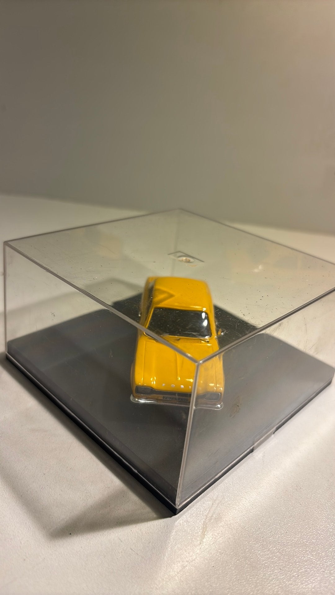 Ford escort 1300 gt spring yellow trofeu 1.43, Hobby en Vrije tijd, Overige merken, Auto, Ophalen of Verzenden, A