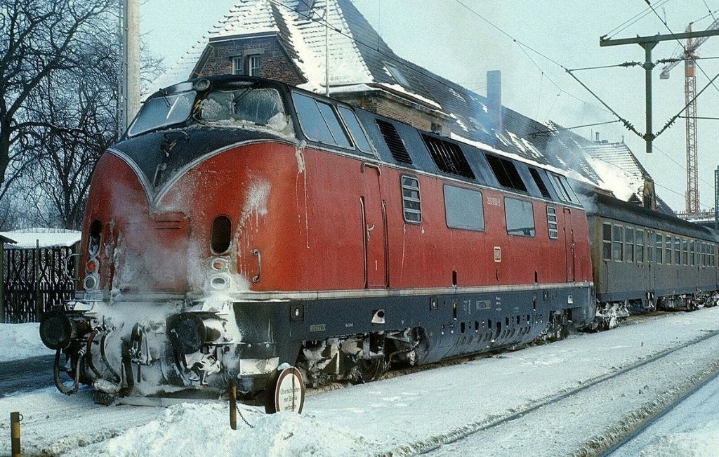 MARKLIN 3682 Duitse stoere digitale dieselloc Br. 221 DB ovp, Wisselstroom, Locomotief, Nieuw, Ophalen of Verzenden