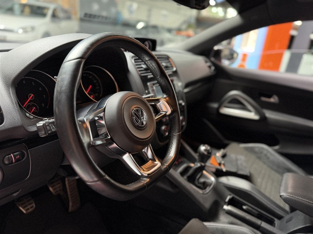 Volkswagen Scirocco 2.0 TSI R-Line | Maxton | Navi | uiterst, Gebruikt, 4 cilinders, 179 pk, Automatische klimaatregeling