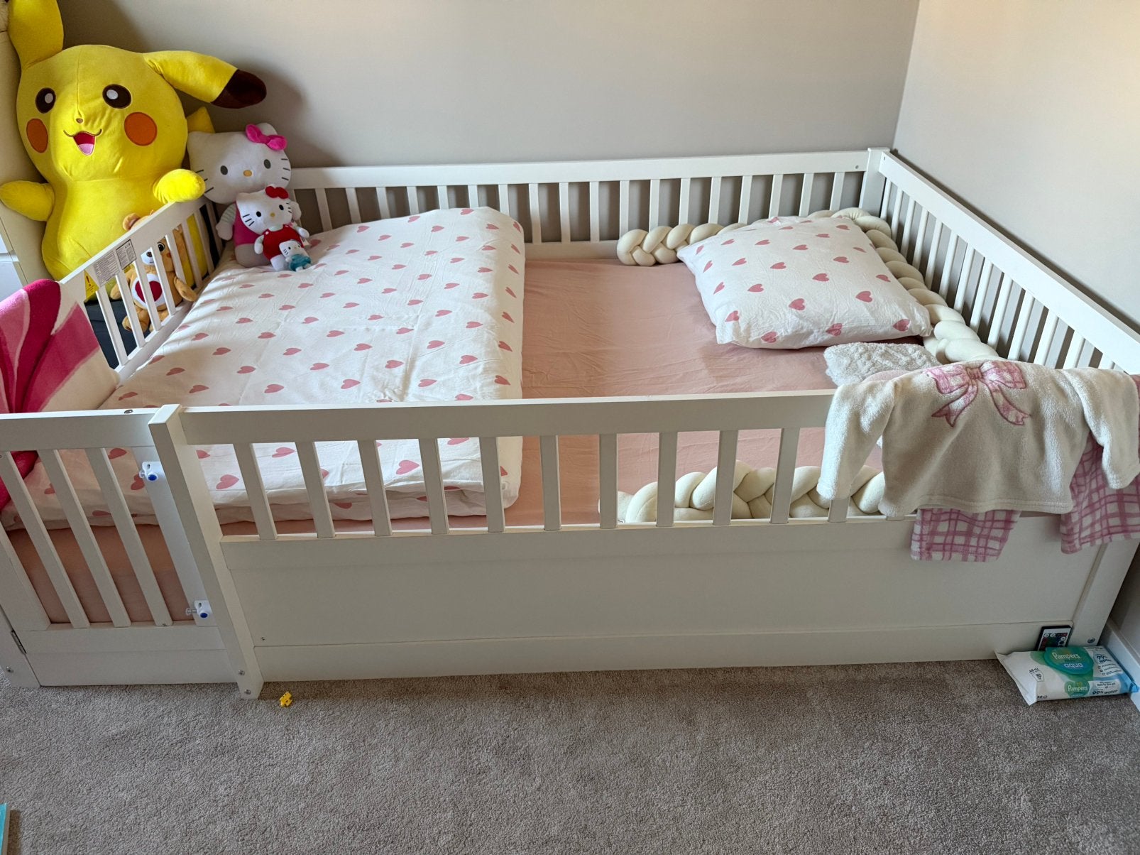 Peuterbed 140x200, Kinderen en Baby's, Kinderkamer | Bedden, Ophalen, 70 tot 85 cm, 140 tot 160 cm, Zo goed als nieuw