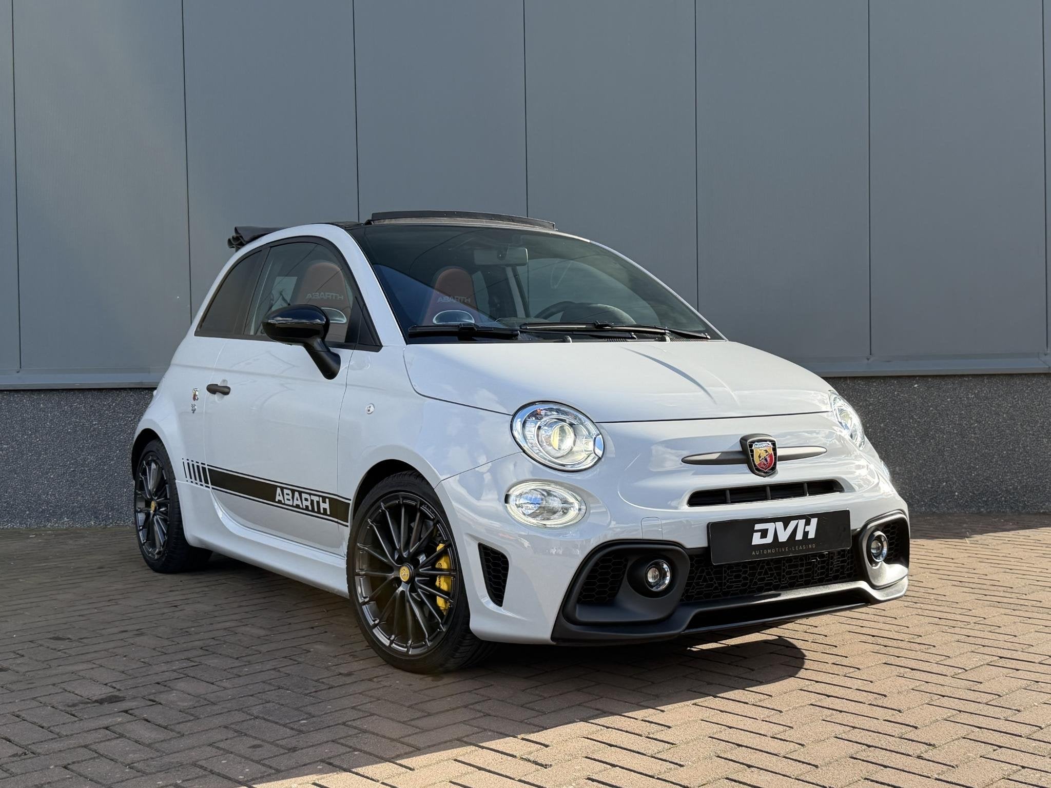 Abarth 595 C 1.4 T-Jet Competizione, Auto's, Dealer onderhouden, Euro 6, 4 cilinders, Cabriolet