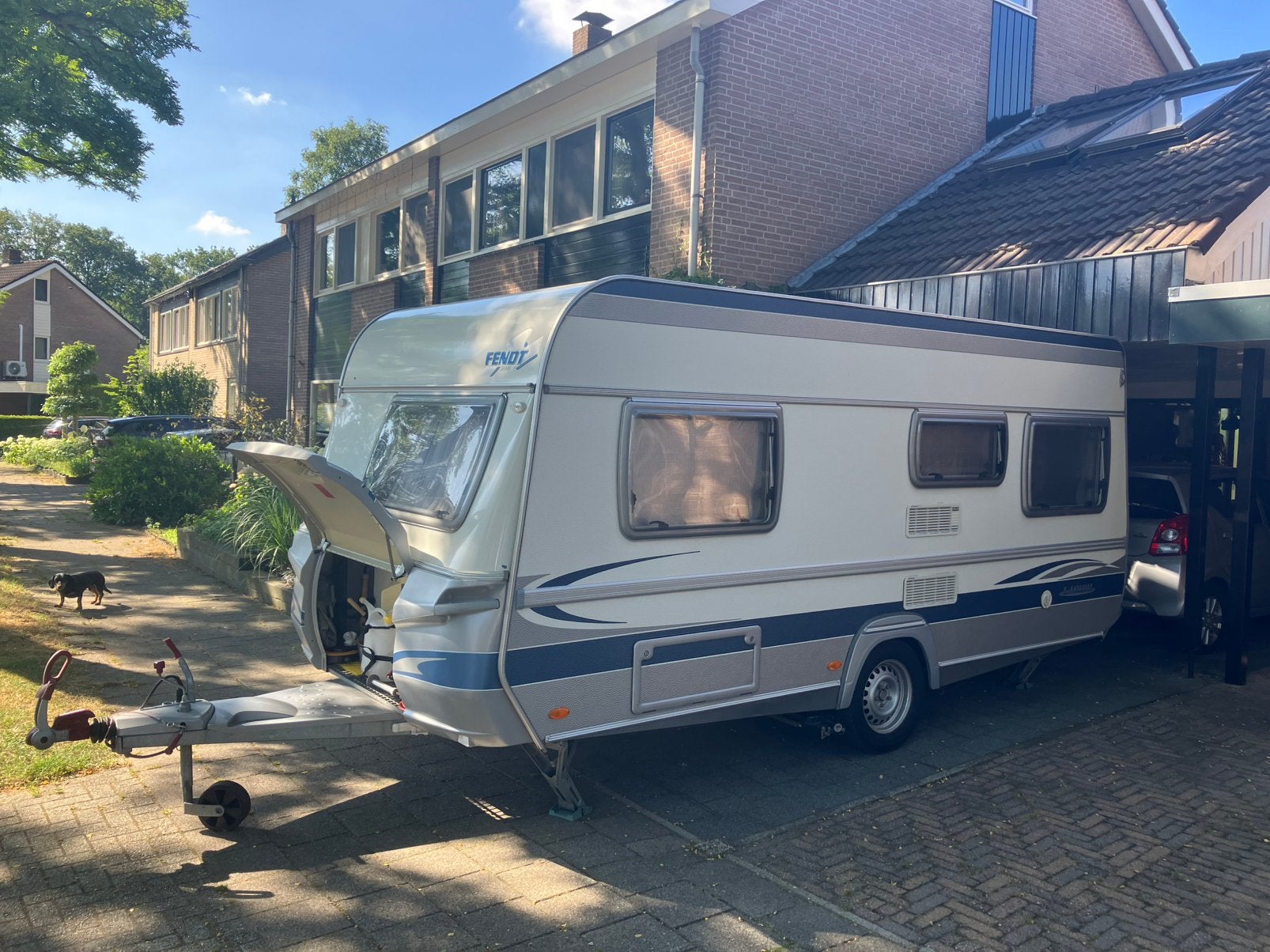 Fendt Saphir 470. Lees de advertentie 👍, Caravans en Kamperen, Caravans, Rondzit, Frans bed, Particulier, Tot en met 4