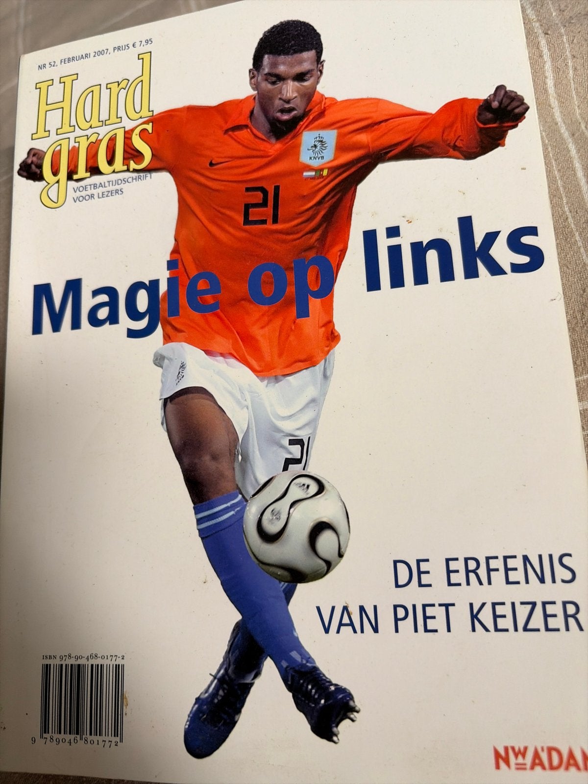 Hard gras - Voetbaltijdschrift - Nr. 52, Februari 2007, Boeken, Ophalen of Verzenden, Gelezen, Overige sporten