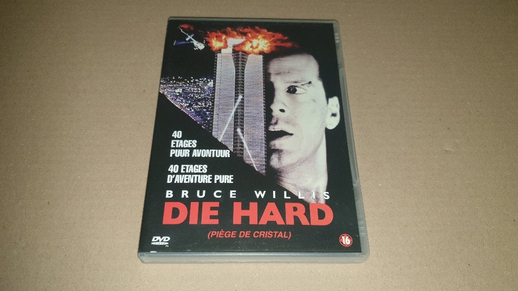 DVD - Die hard met Bruce Willis, Vanaf 16 jaar, Ophalen of Verzenden, Zo goed als nieuw, Actie