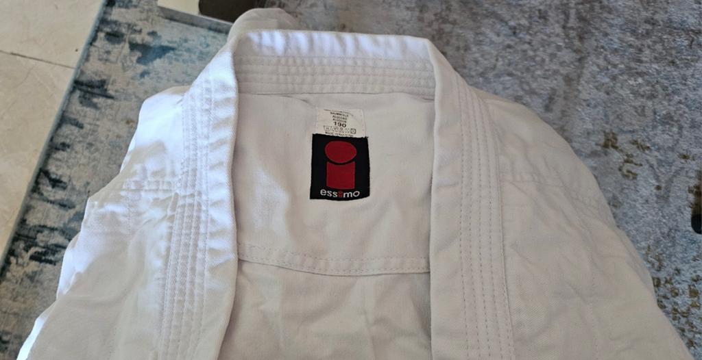 Essimo Vechtsportpak Maat 190, Ophalen of Verzenden, Judo