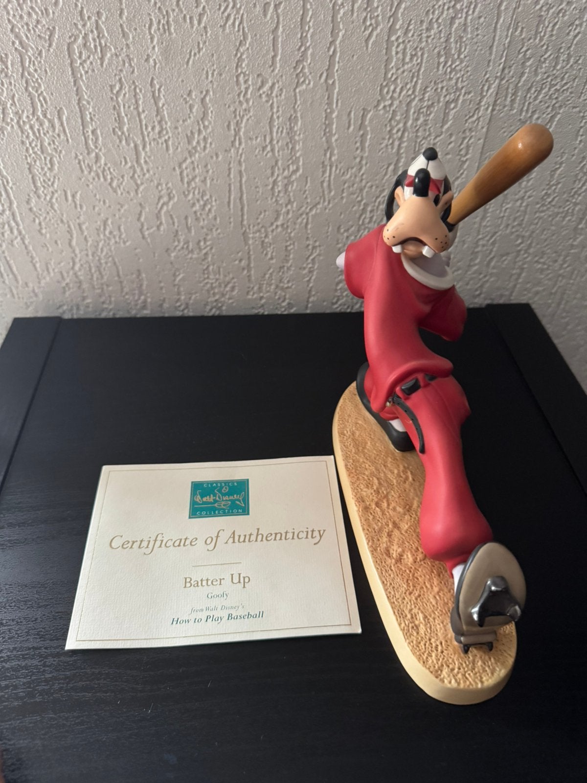 Disney wdcc goofy honkbal met certificaat, Verzamelen, Ophalen, Goofy of Pluto, Zo goed als nieuw, Beeldje of Figuurtje