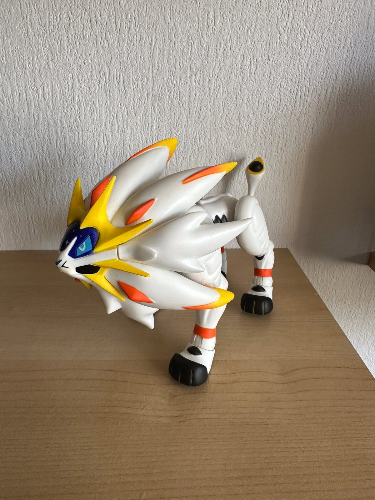 Tomy Pokemon figuur Solgaleo, Verzamelen, Poppetjes en Figuurtjes, Ophalen of Verzenden, Zo goed als nieuw