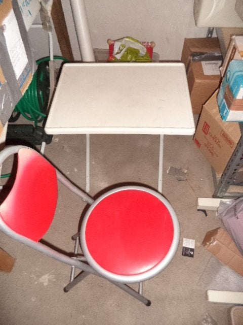 1 tafeltje en 1 stoeltje inklapbaar, Caravans en Kamperen, Ophalen of Verzenden, Zo goed als nieuw, Campingtafel