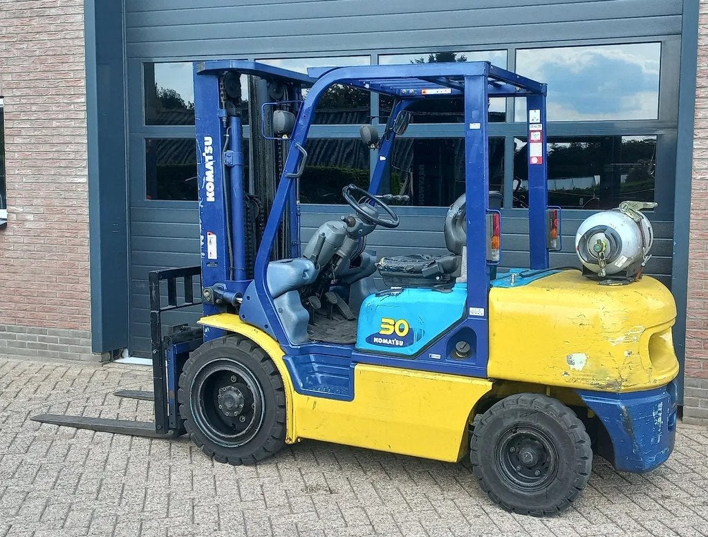 Komatsu FG 30 HT - 14 (bj 2002), Zakelijke goederen, Machines en Bouw | Heftrucks en Intern transport, 3000 tot 4000 kg, LPG, Heftruck