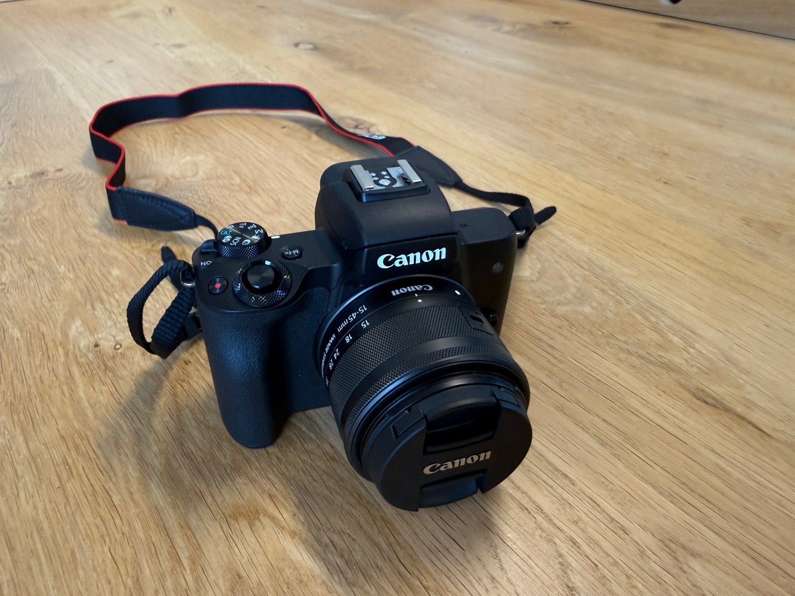 Canon EOS M50 Mark II Zwart + 15 - 45mm IS STM, Audio, Tv en Foto, GPS, Canon, Lensdop, Ophalen of Verzenden