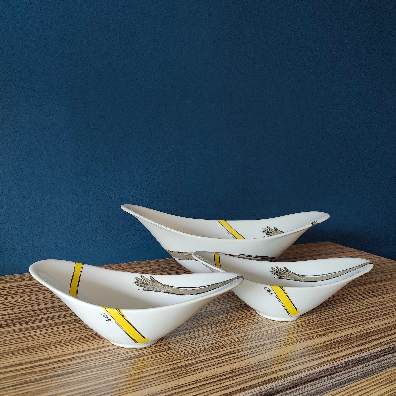 Set van 3 schalen Artihove Corry Ammerlaan, Huis en Inrichting, Porselein of Keramiek, Schaal, Rond, Ophalen of Verzenden