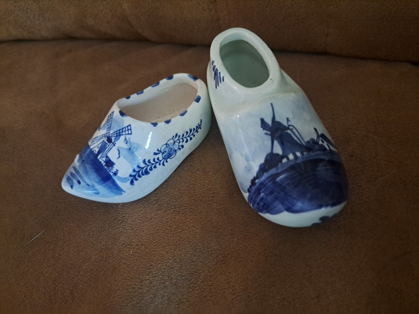 2 delfts blauwe klompjes, Ophalen