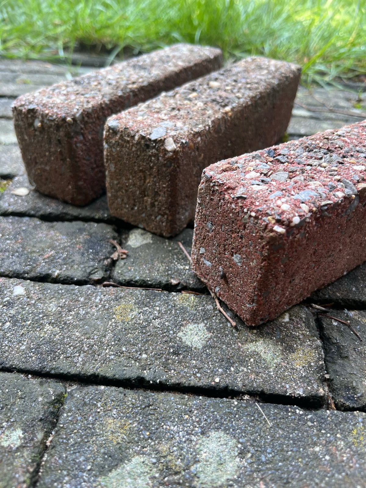 55 stuks waaltjes / straatstenen - gratis, Tuin en Terras, Tegels en Klinkers, Ophalen, Gebruikt, Klinkers, Minder dan 5 m²