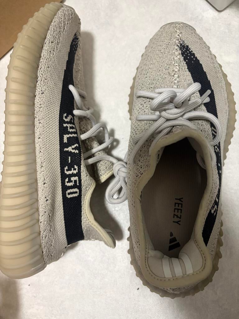 Adidas Yeezy Boost 350 V2 - Maat 42 2/3 - Zo goed als nieuw, Overige kleuren, Ophalen of Verzenden, Sneakers of Gympen, Zo goed als nieuw
