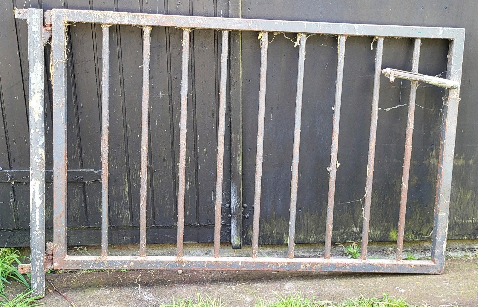 3 metalen/stalen draaihekken, Tuin en Terras, Ophalen of Verzenden, Gebruikt, IJzer, Sierhekwerk