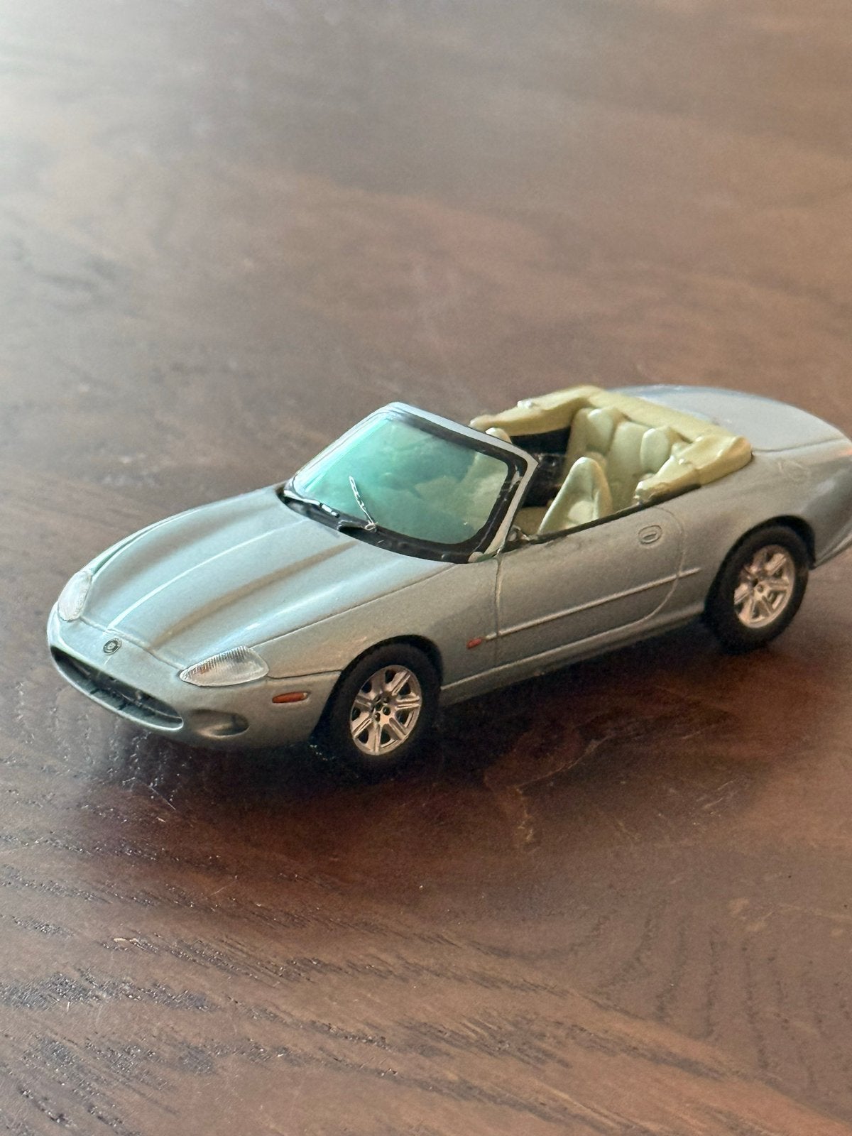 Jaguar XK8 Cabriolet modelauto - Zilver Vitesse, Ophalen of Verzenden, Gebruikt, Auto, Overige merken
