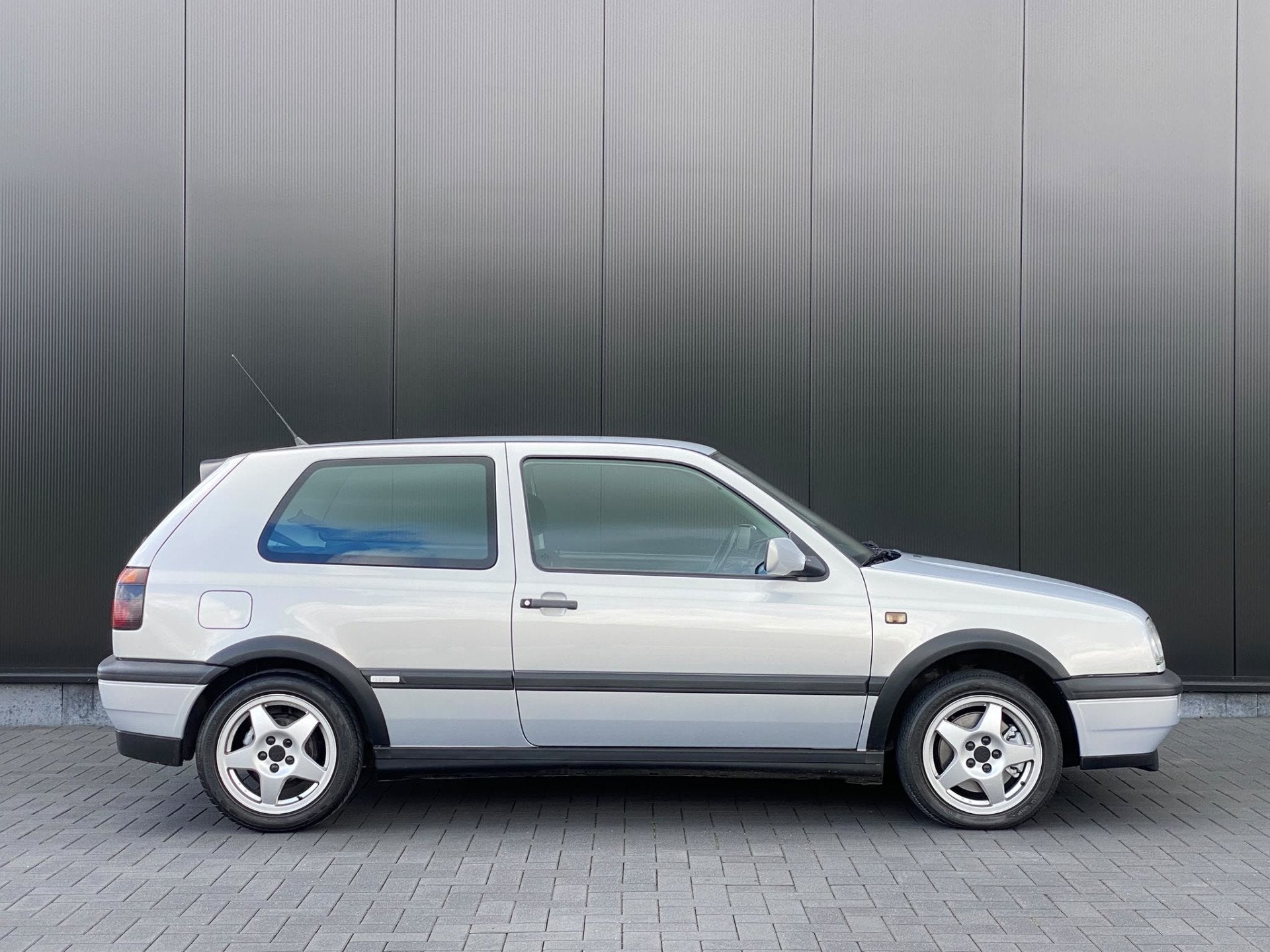 Volkswagen Golf 2.0 GTI (bj 1995), foto 2