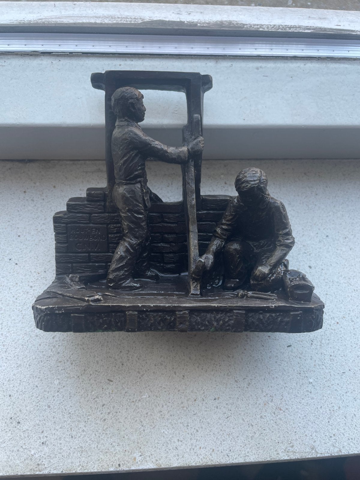 Beeld Twee bouwvakkers/metselaars, Ophalen of Verzenden, Zo goed als nieuw, Mens