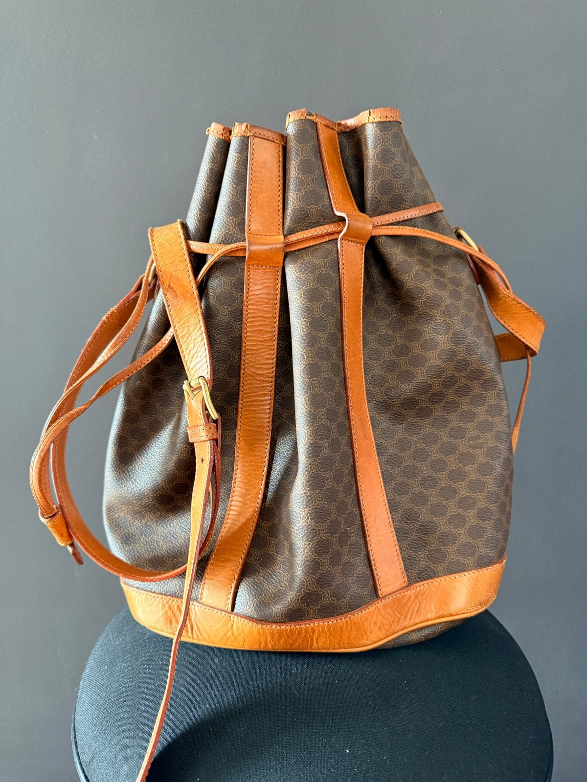 Celine Macadam Monogram Bucket Bag, Ophalen of Verzenden, Gebruikt, Bruin, Schoudertasje