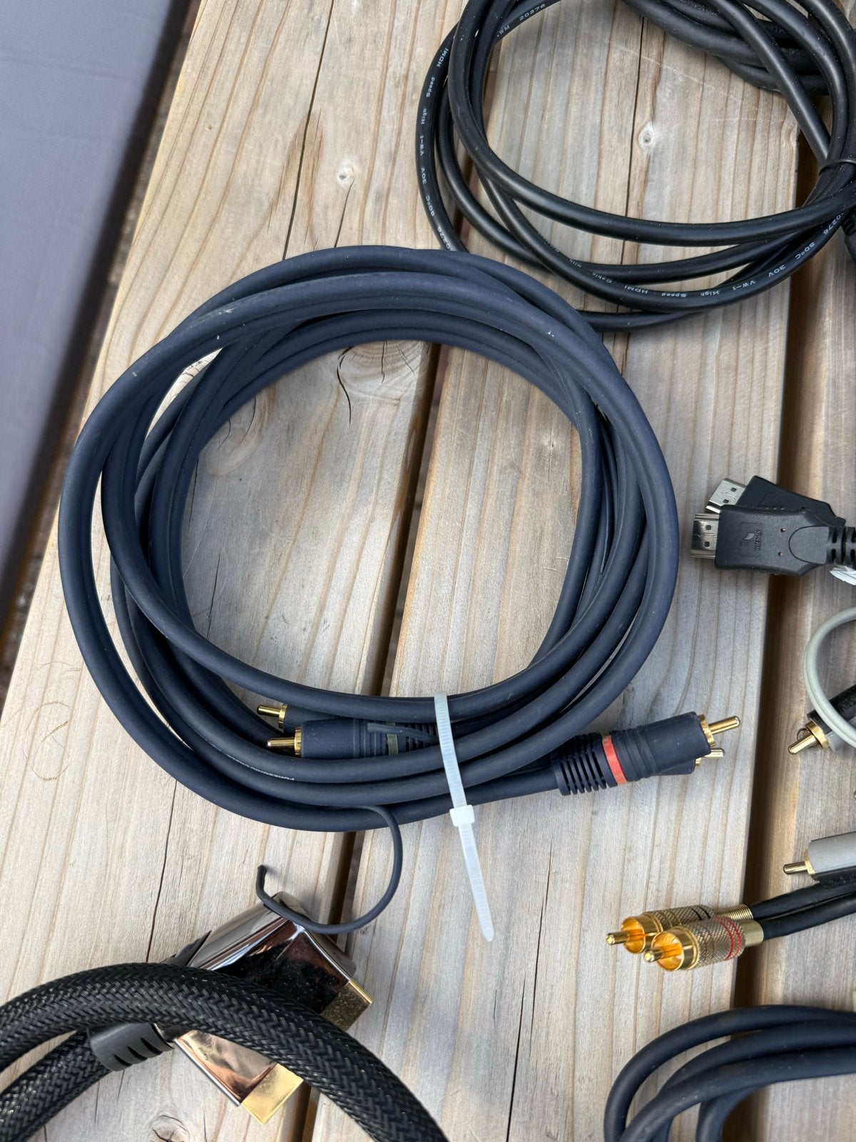 Diverse audio kabels: HDMI, RCA, SCART en stroomkabels, Audio, Tv en Foto, Audiokabels en Televisiekabels, Ophalen of Verzenden